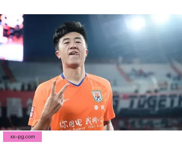 阿格博发文暗示今夏或告别老特拉福德去留悬念牵动球迷担忧持续温 阿格博发文暗示今夏或告别老特拉福德去留悬念牵动球迷担忧持续温